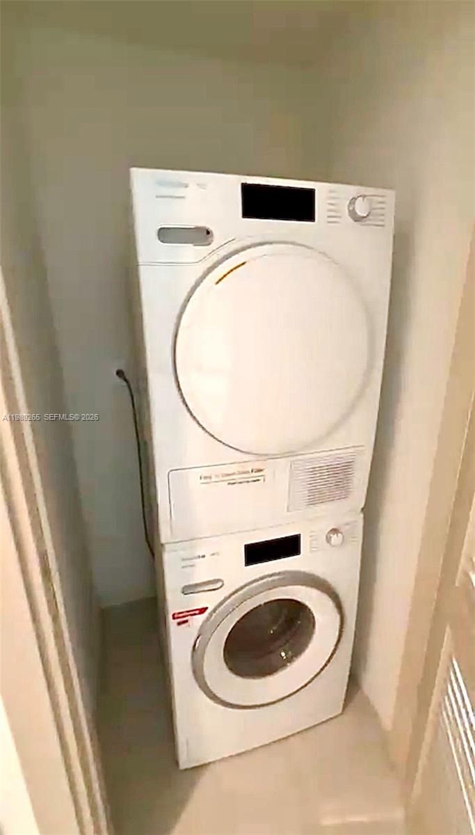 BRICKELL FLATIRON CONDO - Residential