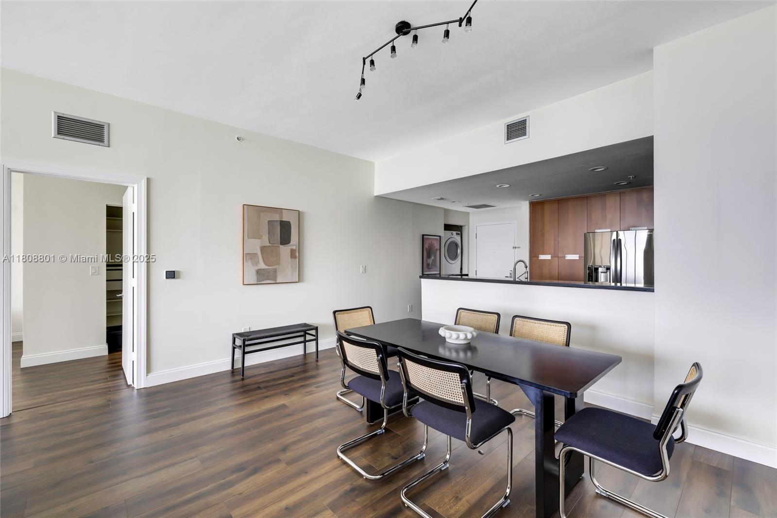 THE LEXI CONDO - Residential Lease
