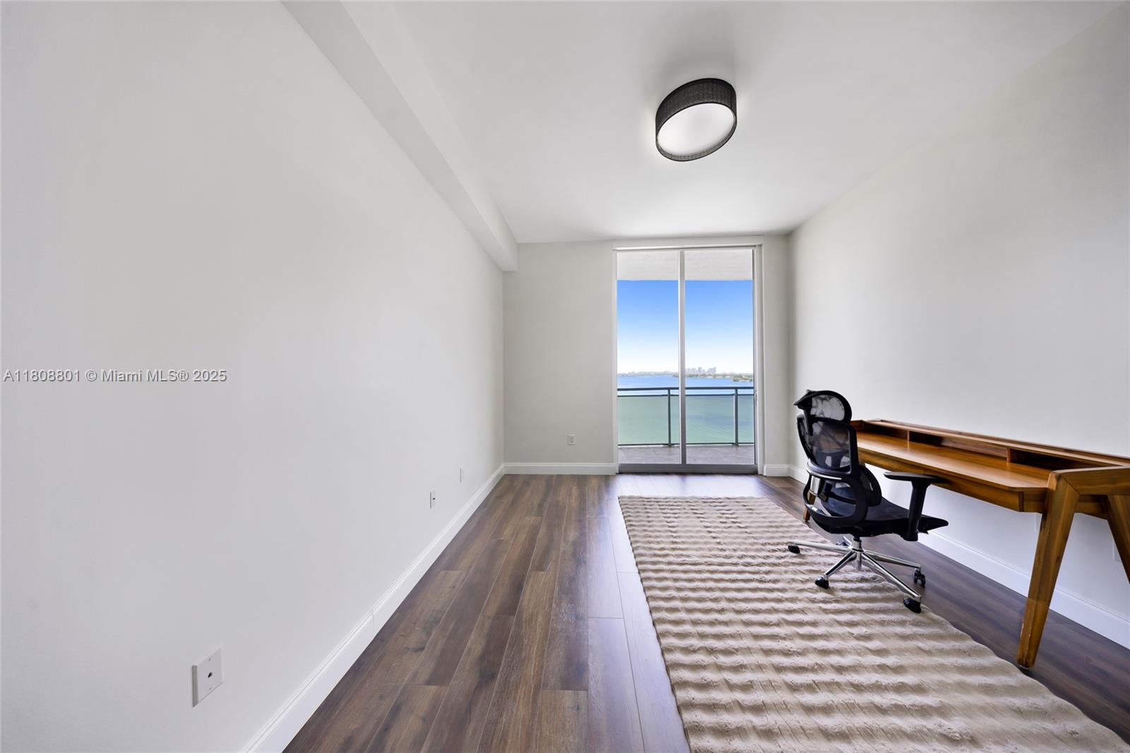 THE LEXI CONDO - Residential Lease