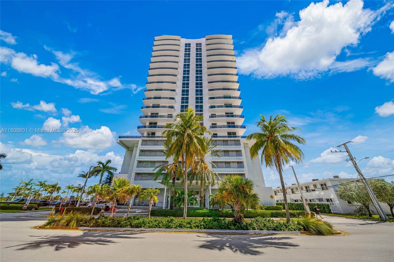 THE LEXI CONDO - Residential Lease