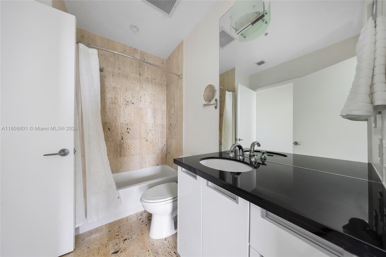 THE LEXI CONDO - Residential Lease