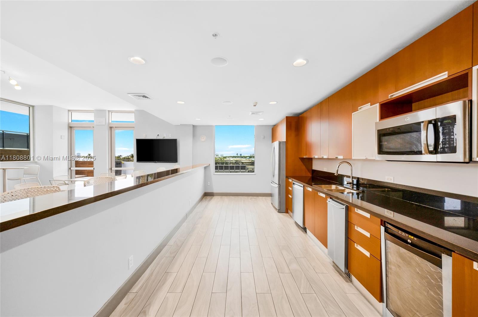 THE LEXI CONDO - Residential Lease
