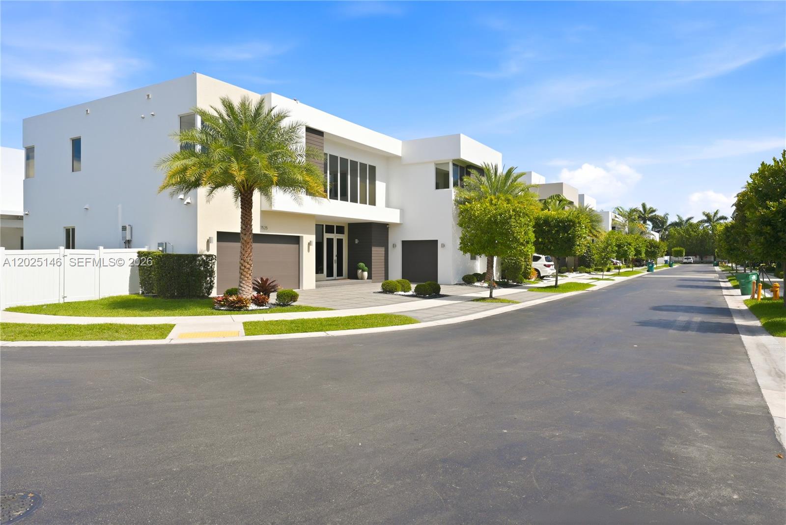DORAL COMMONS RESIDENTIAL - Residential