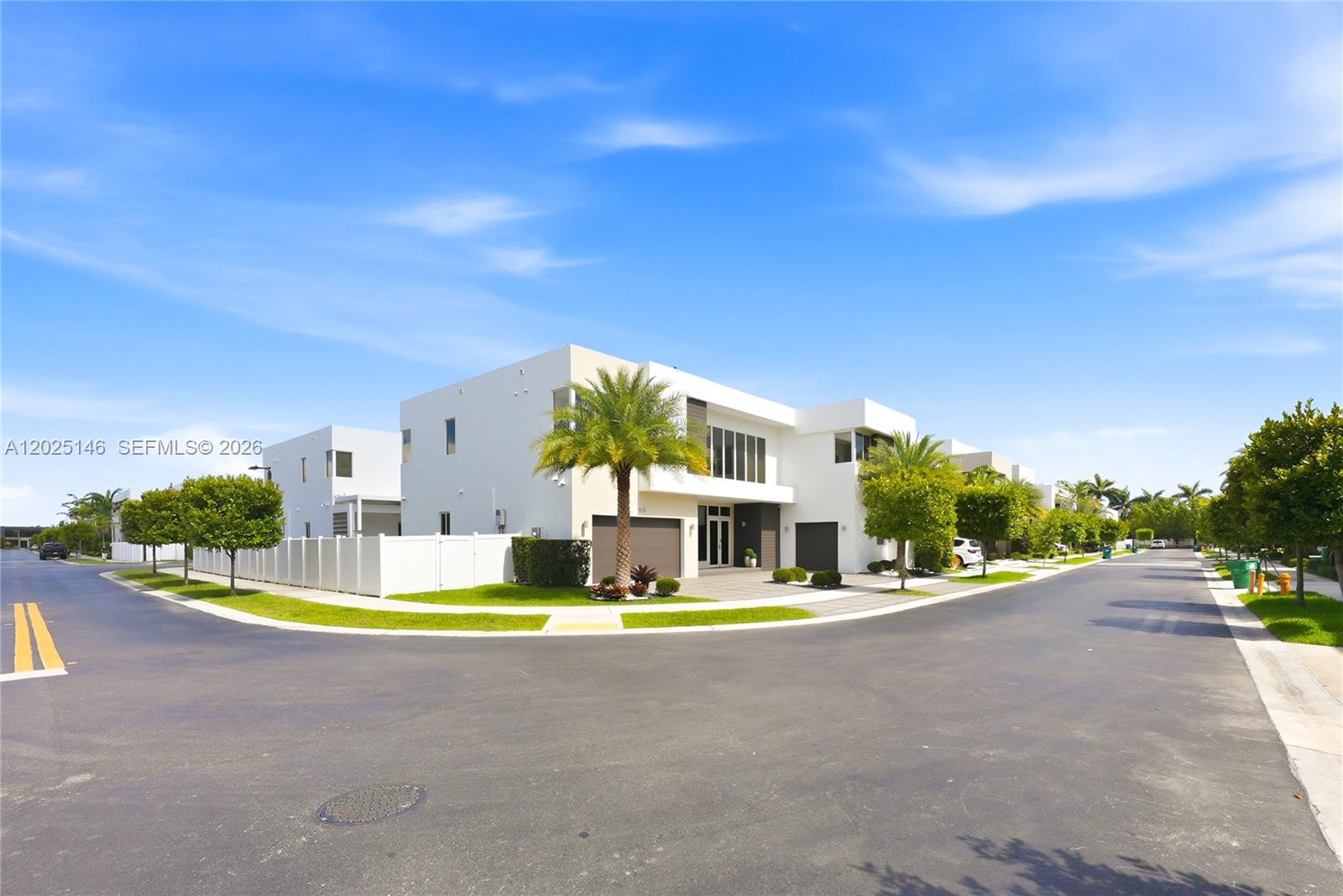 DORAL COMMONS RESIDENTIAL - Residential