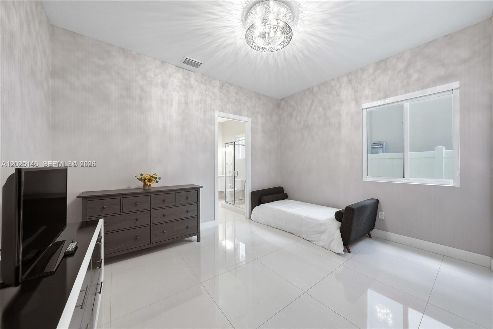 DORAL COMMONS RESIDENTIAL - Residential