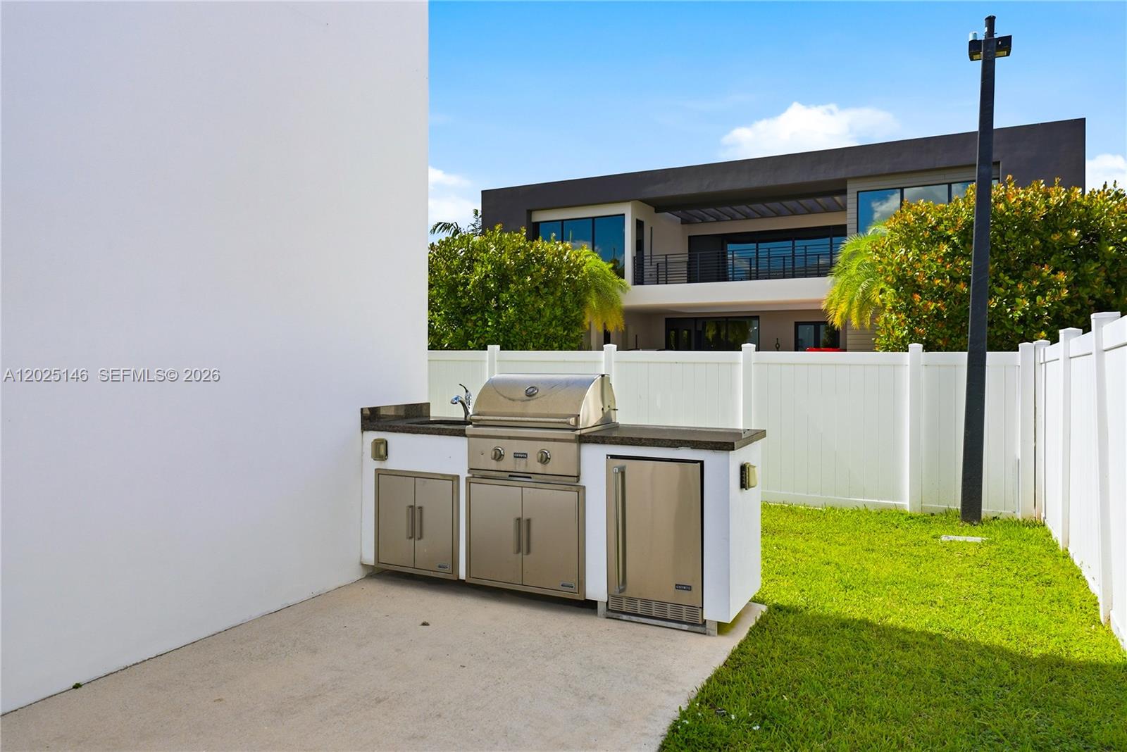 DORAL COMMONS RESIDENTIAL - Residential