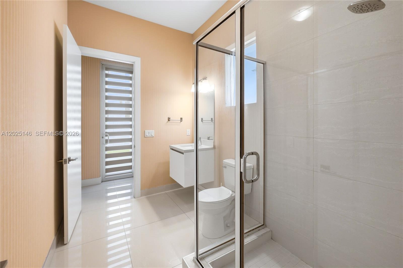 DORAL COMMONS RESIDENTIAL - Residential