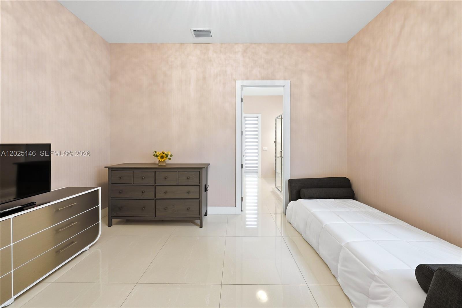 DORAL COMMONS RESIDENTIAL - Residential