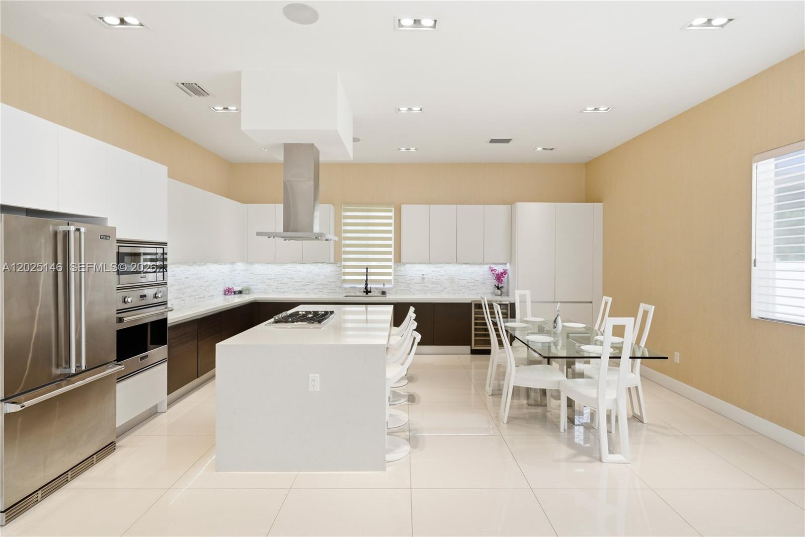 DORAL COMMONS RESIDENTIAL - Residential