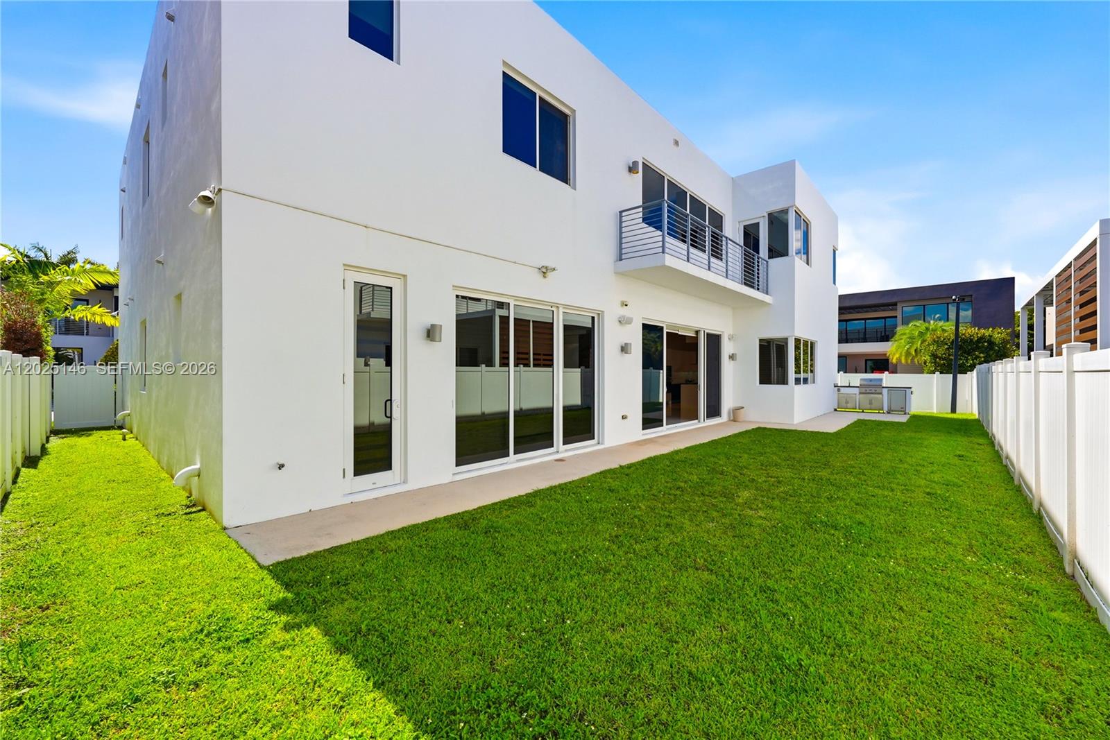 DORAL COMMONS RESIDENTIAL - Residential