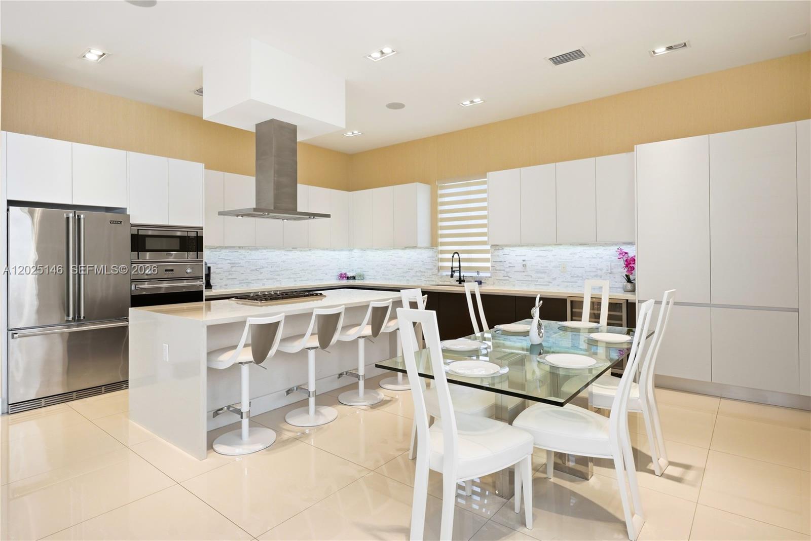 DORAL COMMONS RESIDENTIAL - Residential