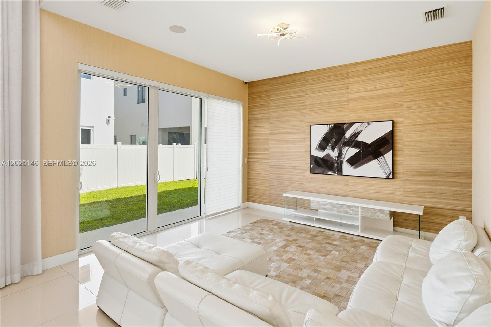 DORAL COMMONS RESIDENTIAL - Residential