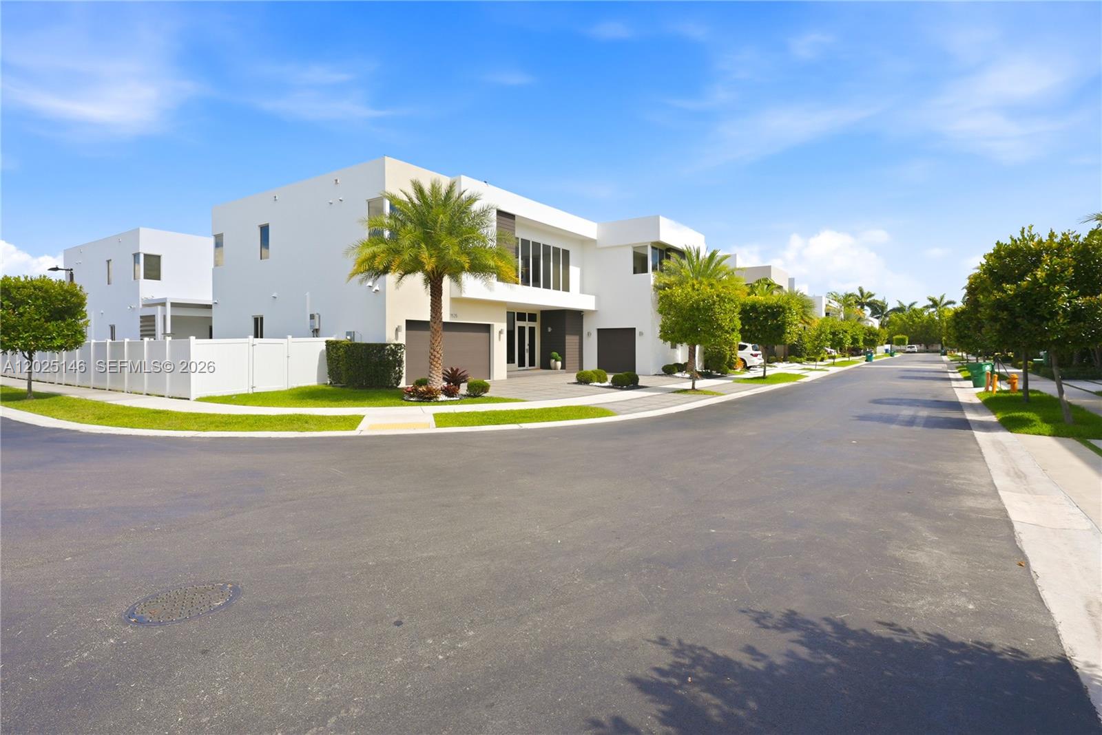 DORAL COMMONS RESIDENTIAL - Residential