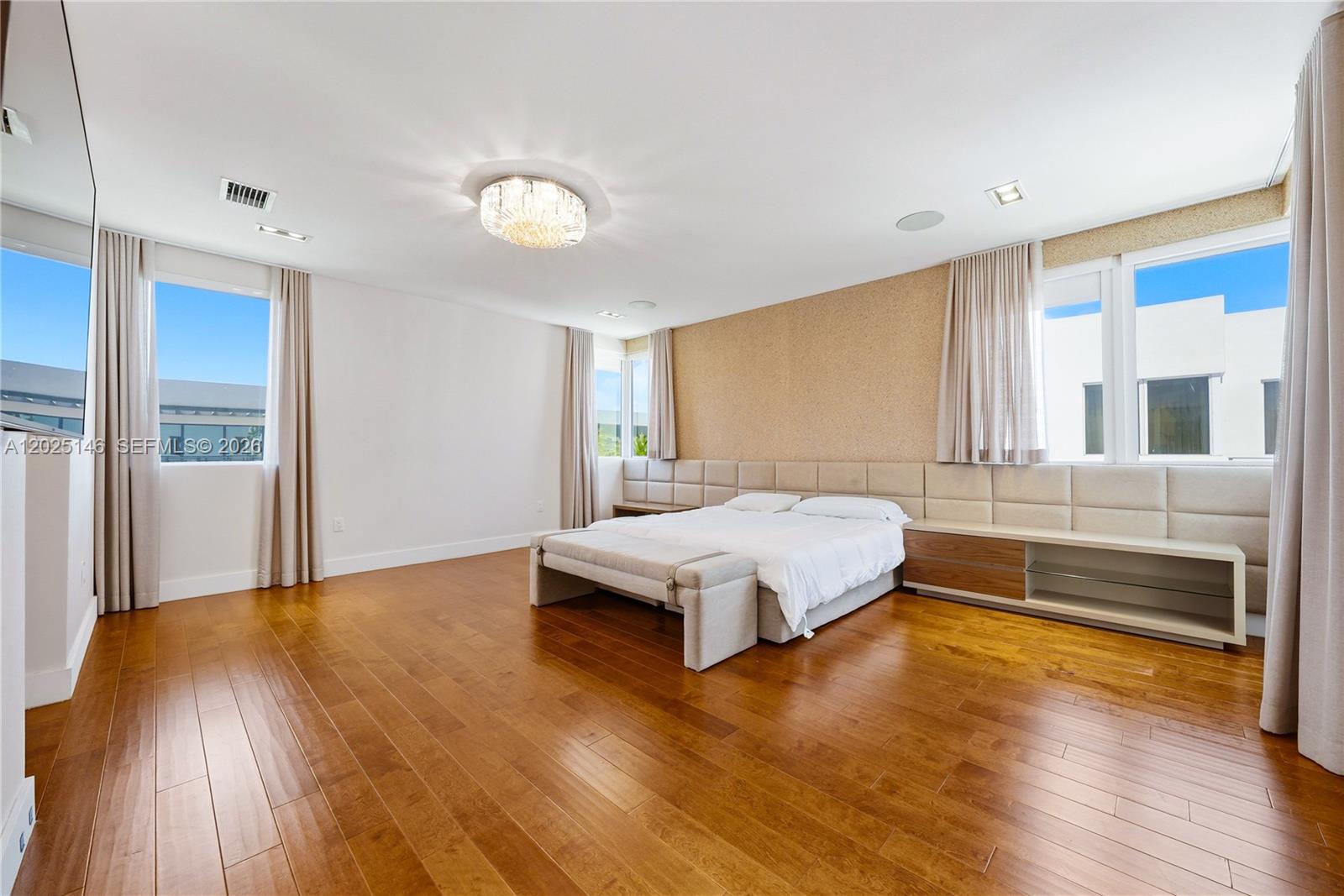 DORAL COMMONS RESIDENTIAL - Residential