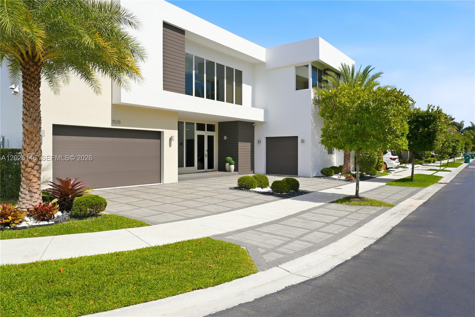 DORAL COMMONS RESIDENTIAL - Residential
