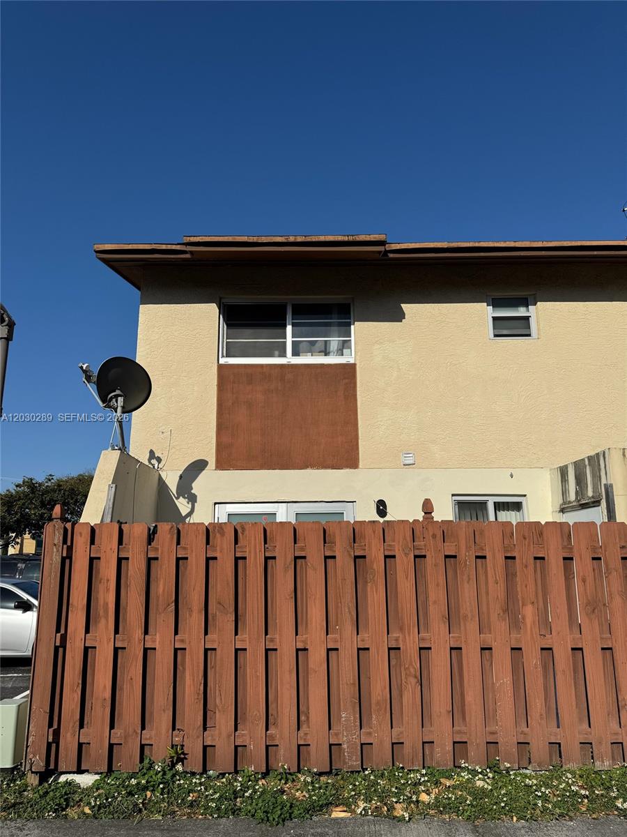11 SW 109th Ave C9