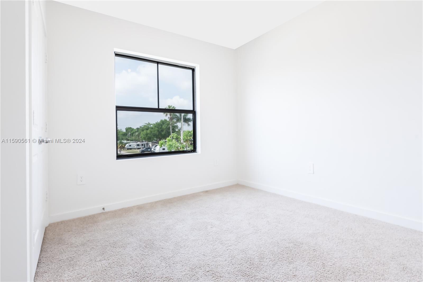 SEBASTIAN ISLE - Residential Lease