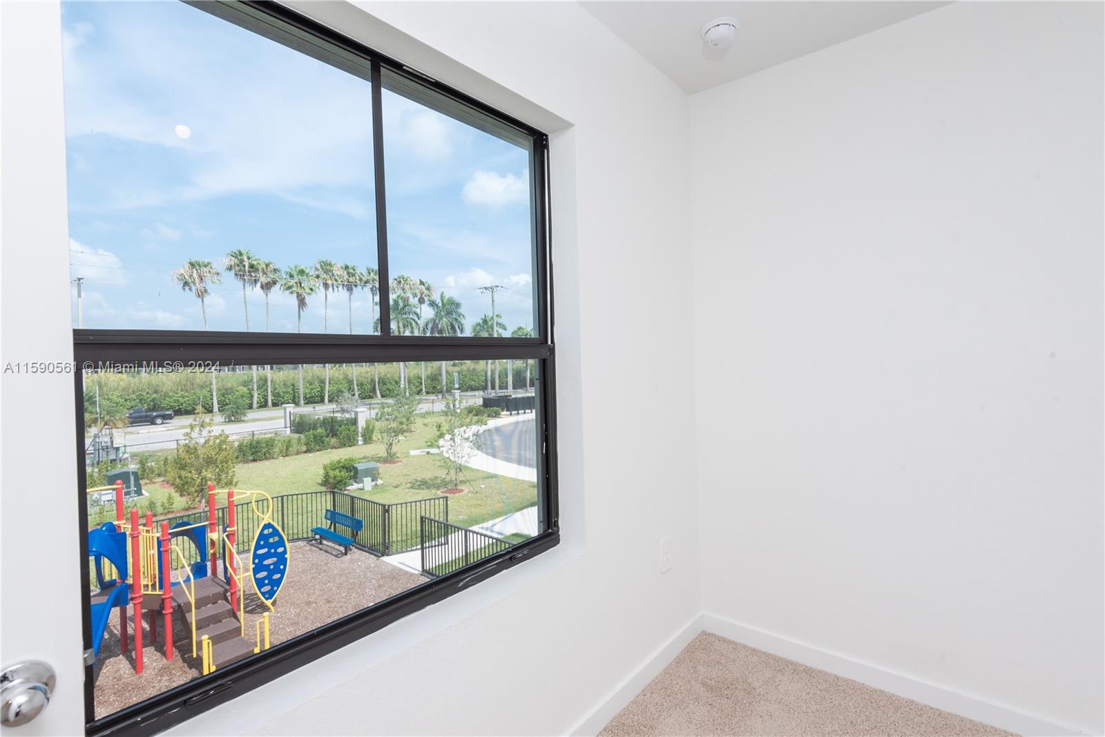 SEBASTIAN ISLE - Residential Lease