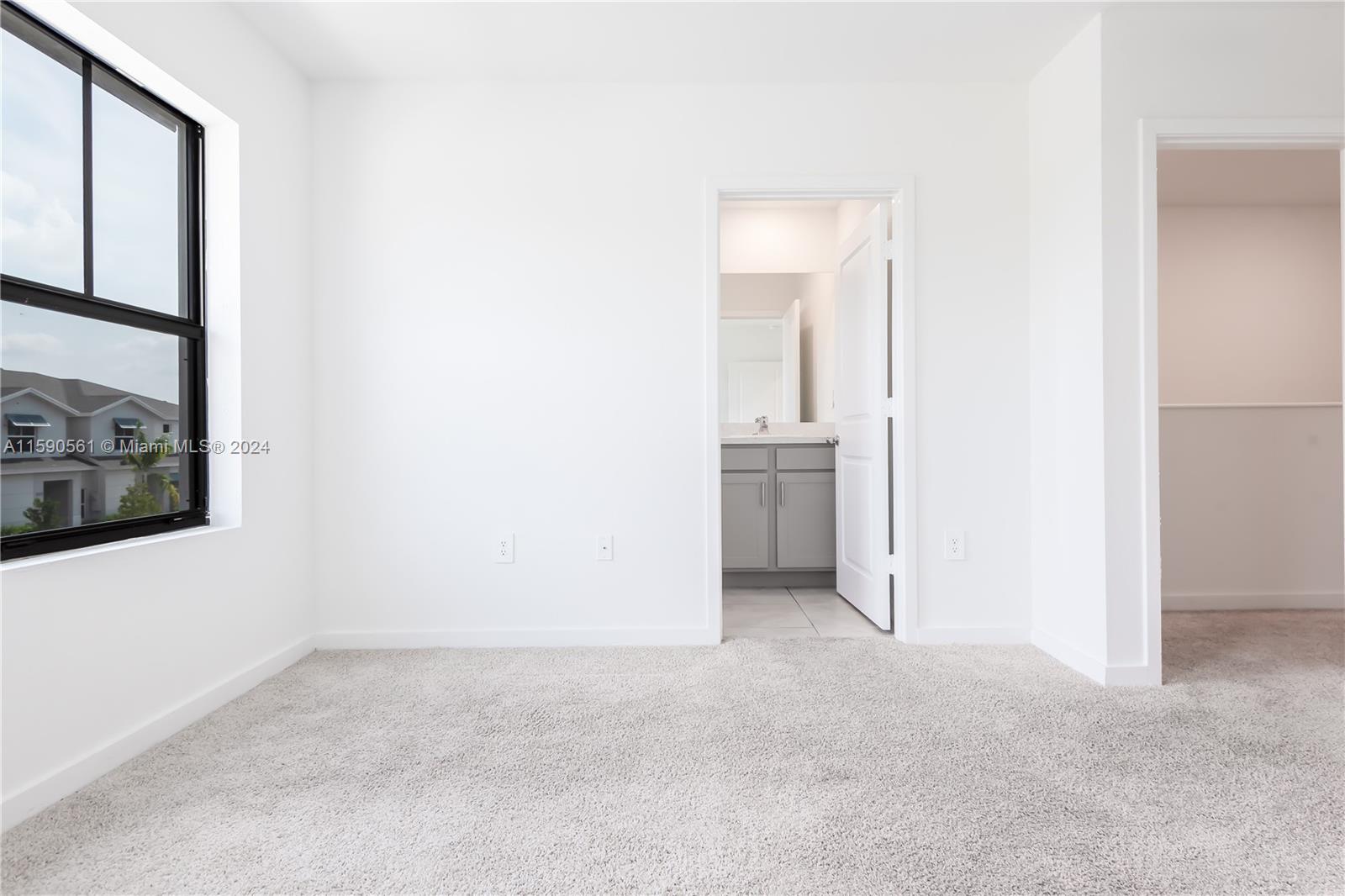 SEBASTIAN ISLE - Residential Lease