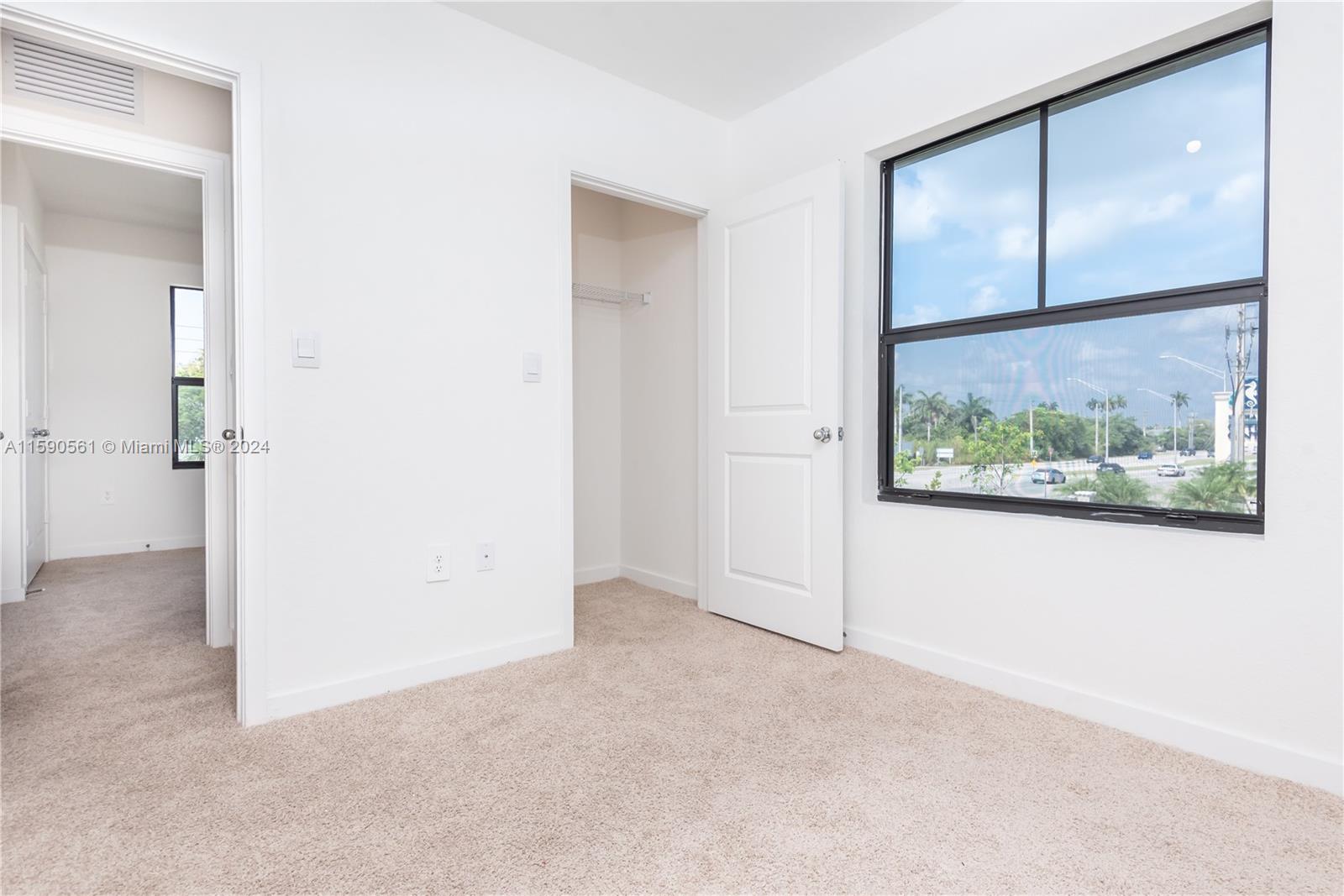 SEBASTIAN ISLE - Residential Lease