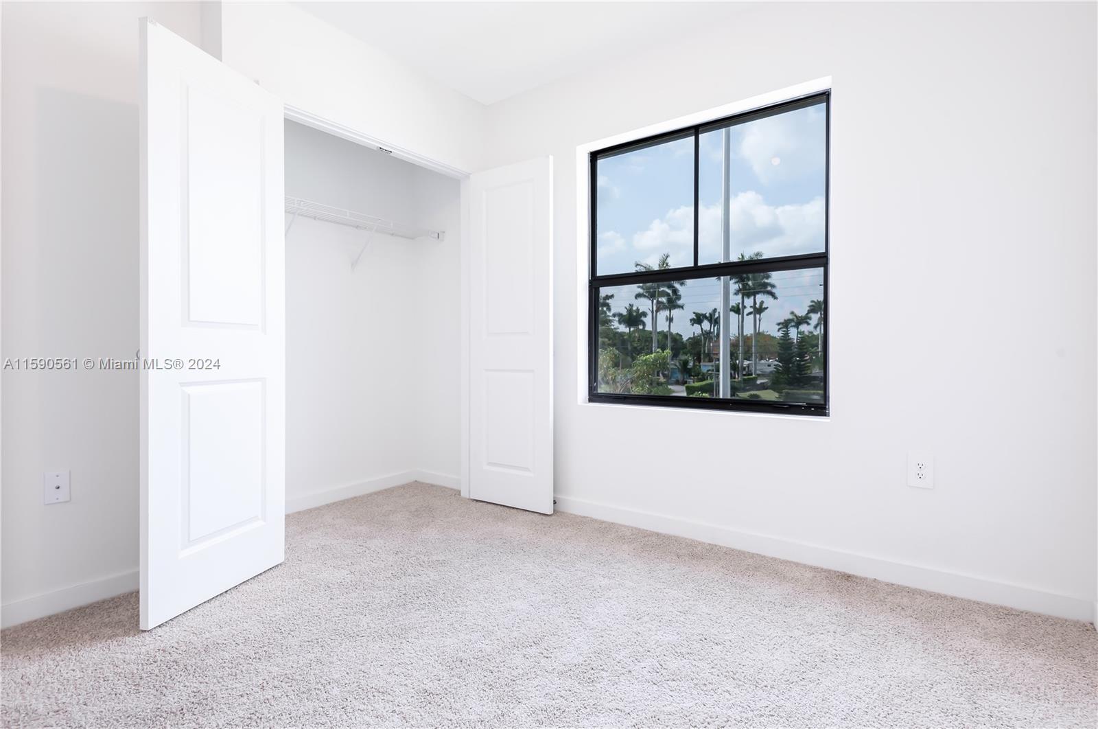 SEBASTIAN ISLE - Residential Lease