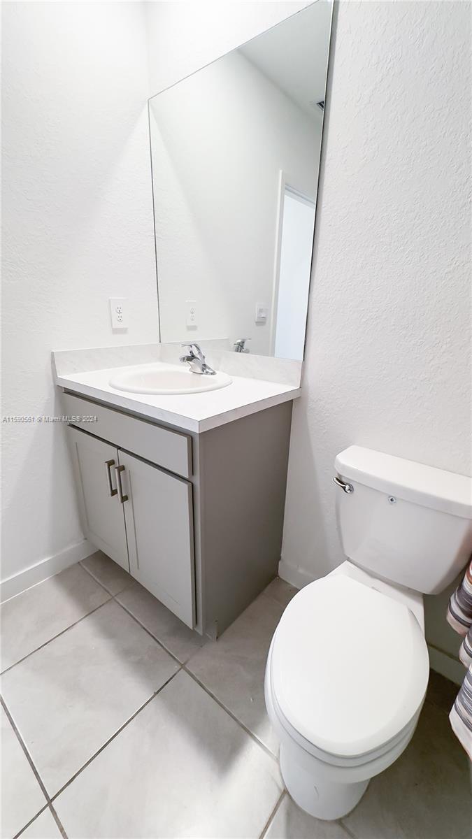 SEBASTIAN ISLE - Residential Lease