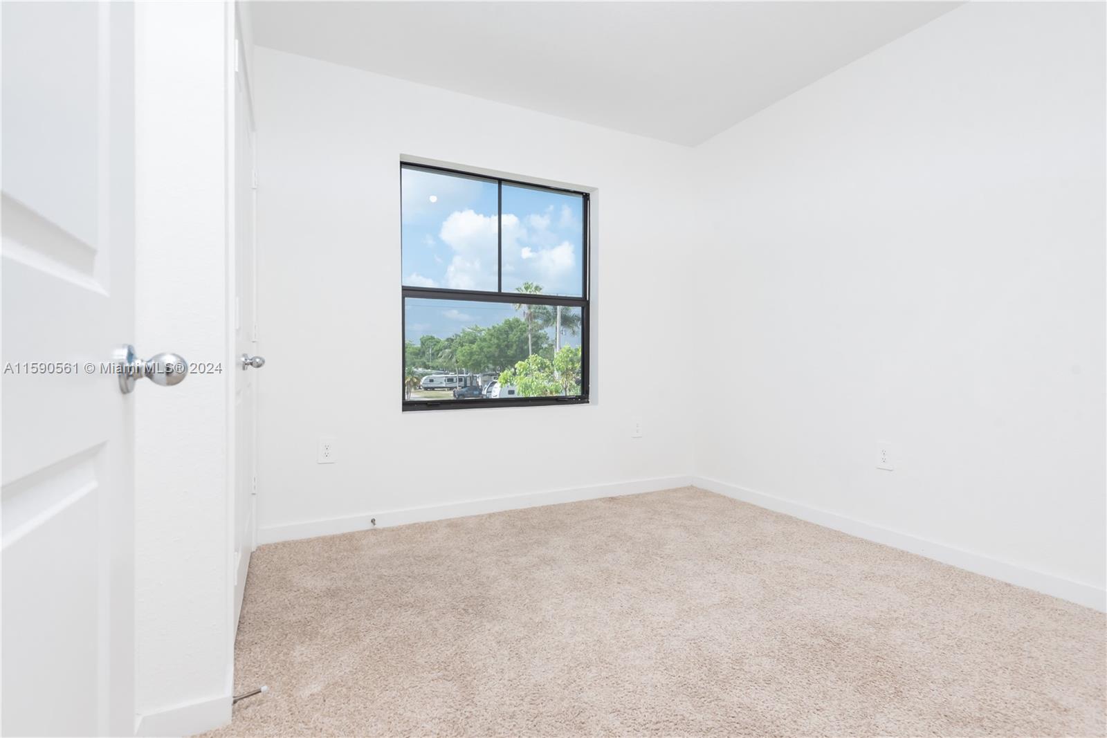 SEBASTIAN ISLE - Residential Lease