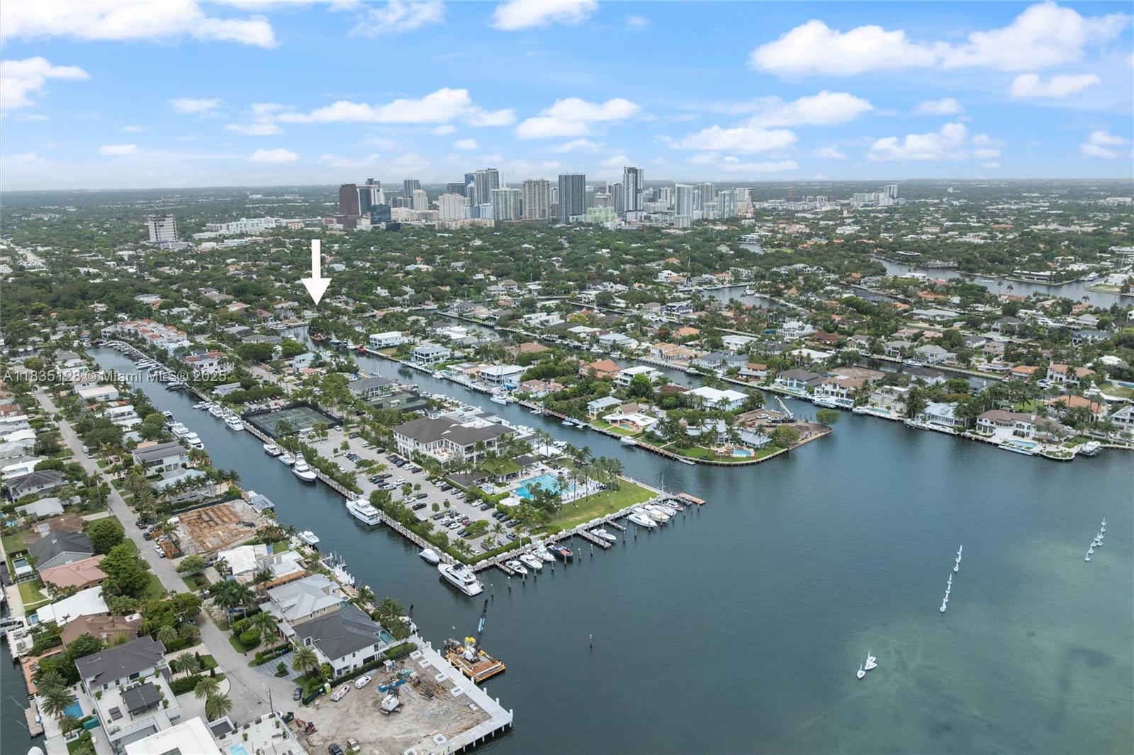 RIO VISTA ISLES - Residential