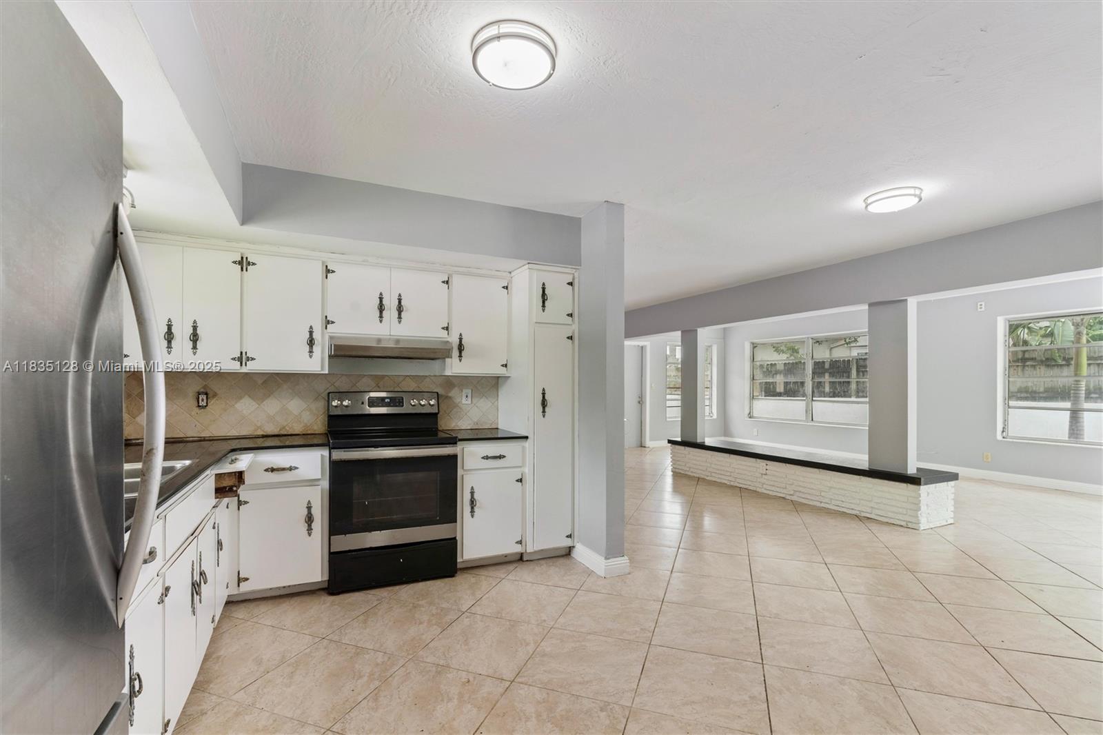 RIO VISTA ISLES - Residential