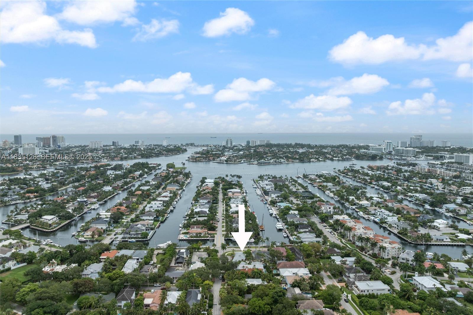 RIO VISTA ISLES - Residential