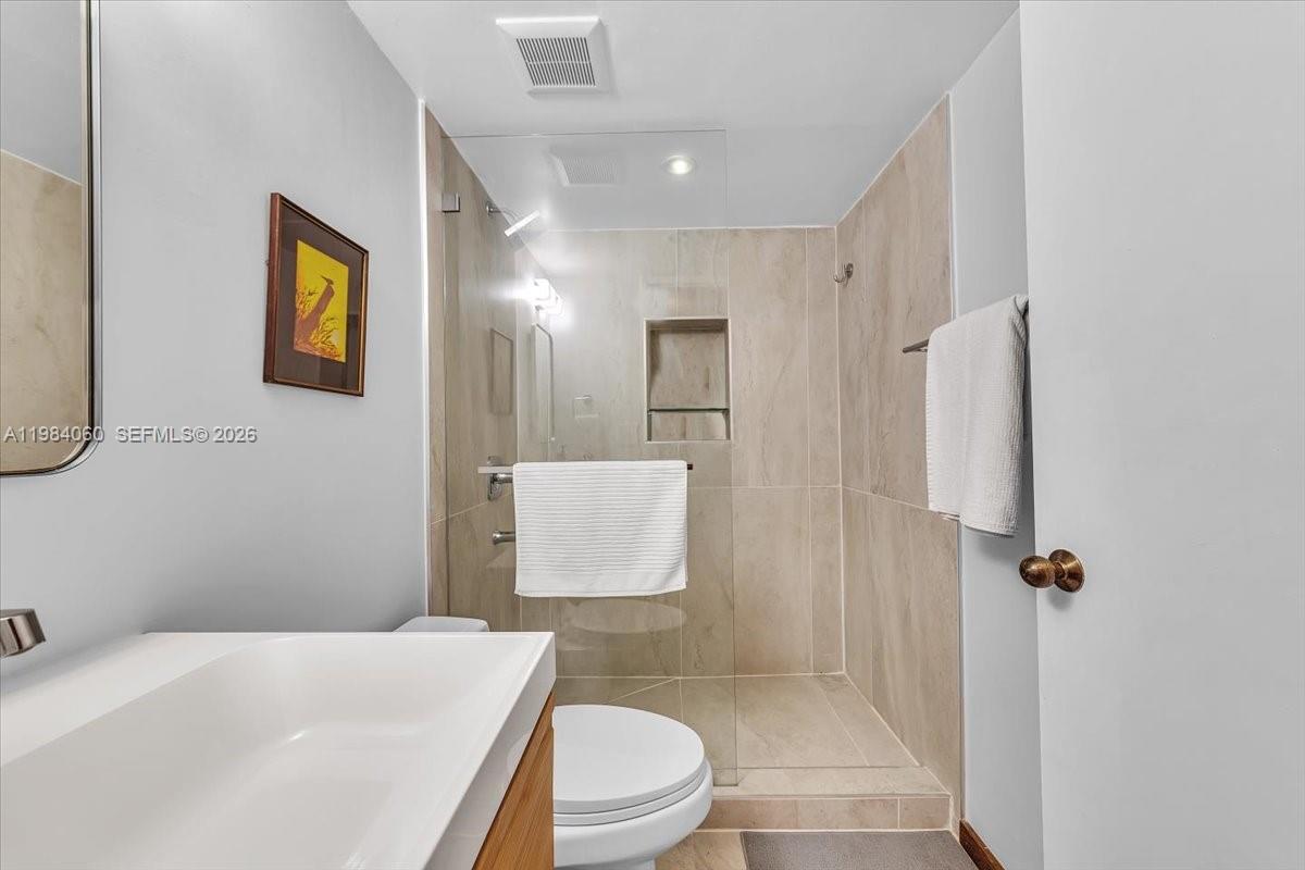 KENLAND BEND NORTH CONDO - Residential