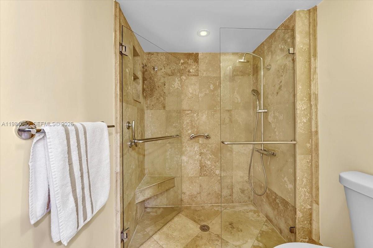 KENLAND BEND NORTH CONDO - Residential