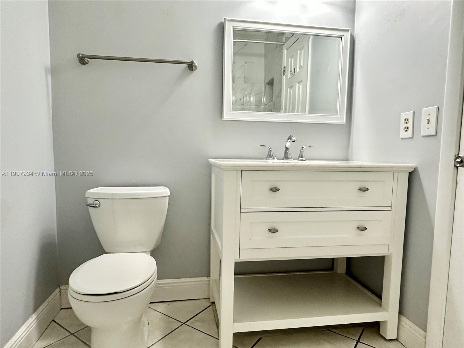 PEMBROKE POINTE SEC ONE - Residential Lease