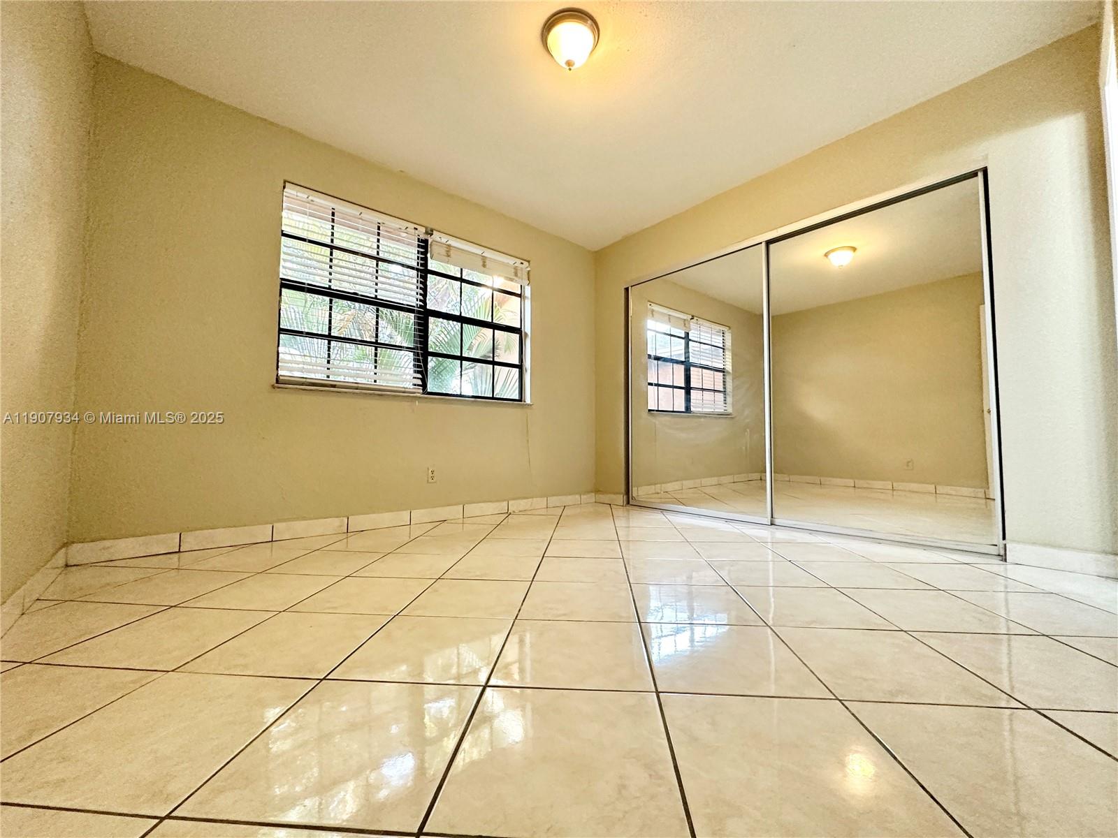 PEMBROKE POINTE SEC ONE - Residential Lease