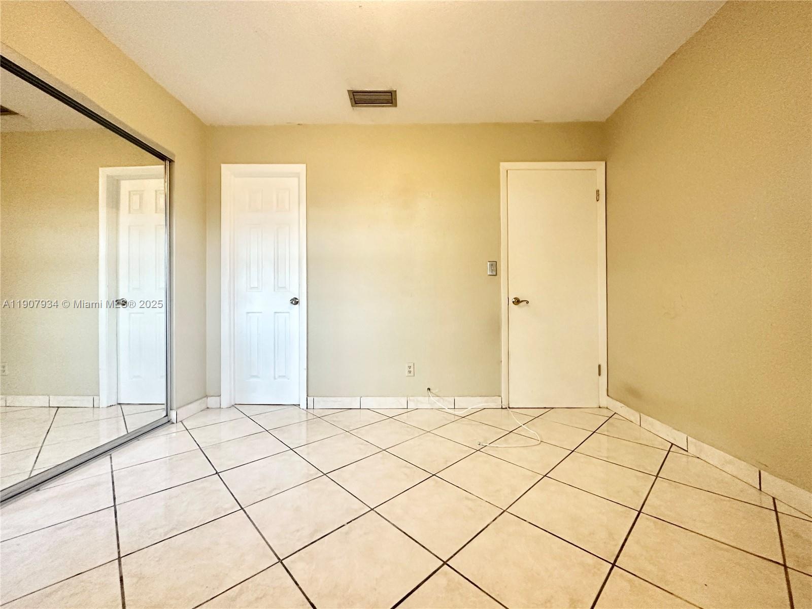 PEMBROKE POINTE SEC ONE - Residential Lease
