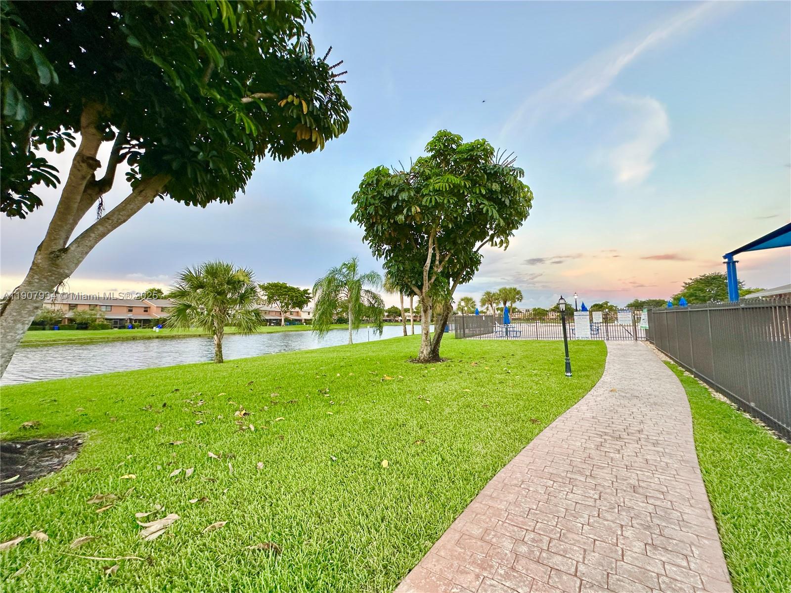 PEMBROKE POINTE SEC ONE - Residential Lease