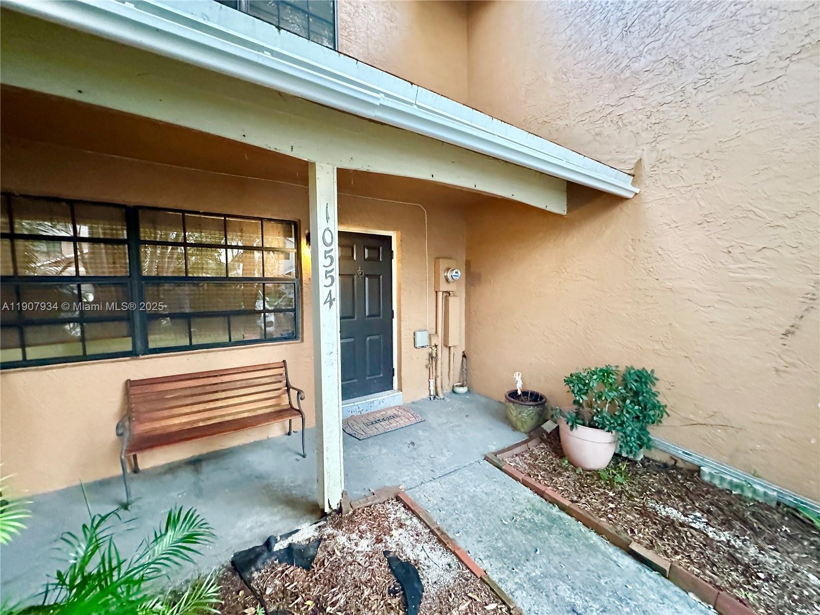 PEMBROKE POINTE SEC ONE - Residential Lease