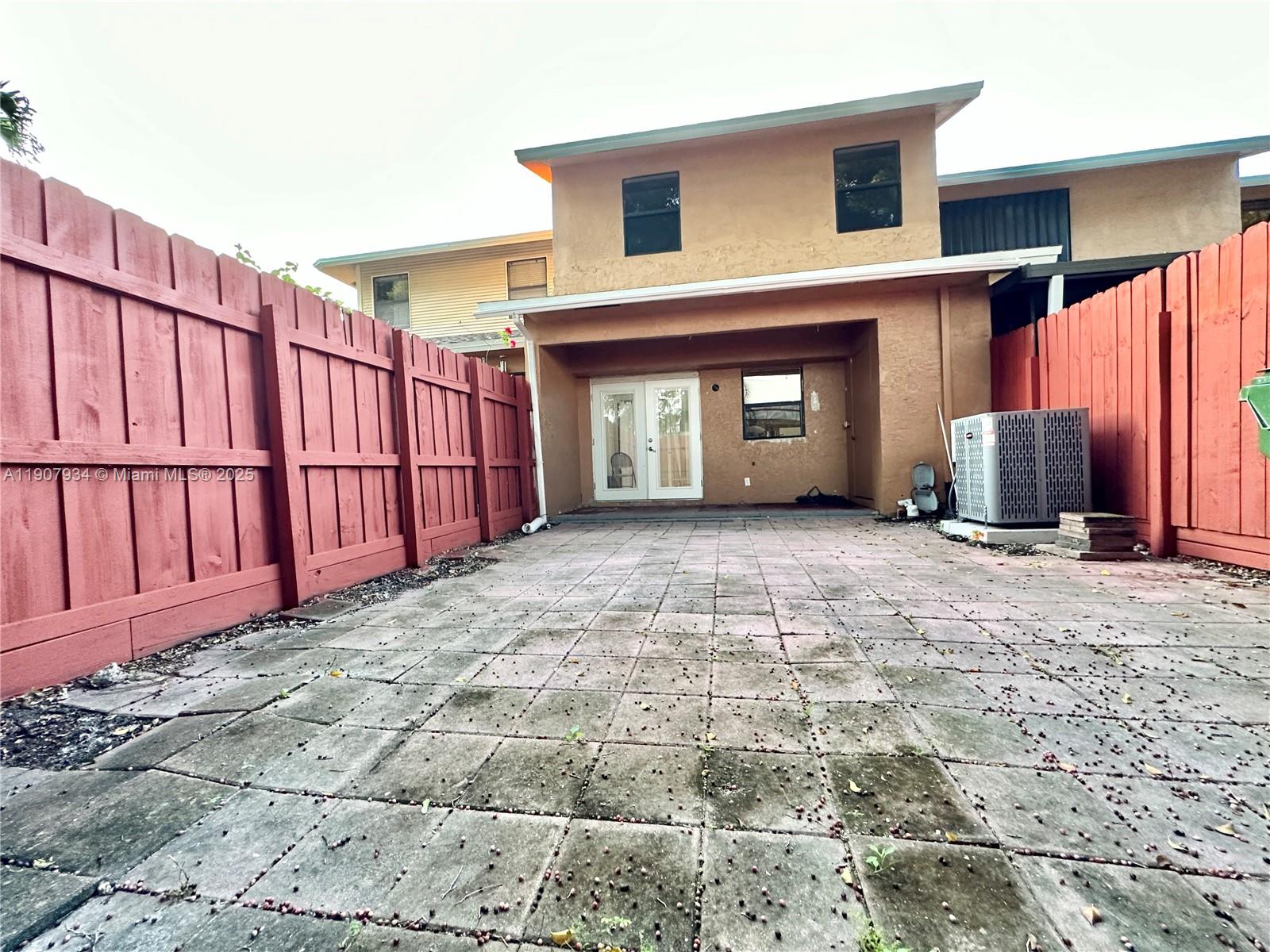 PEMBROKE POINTE SEC ONE - Residential Lease