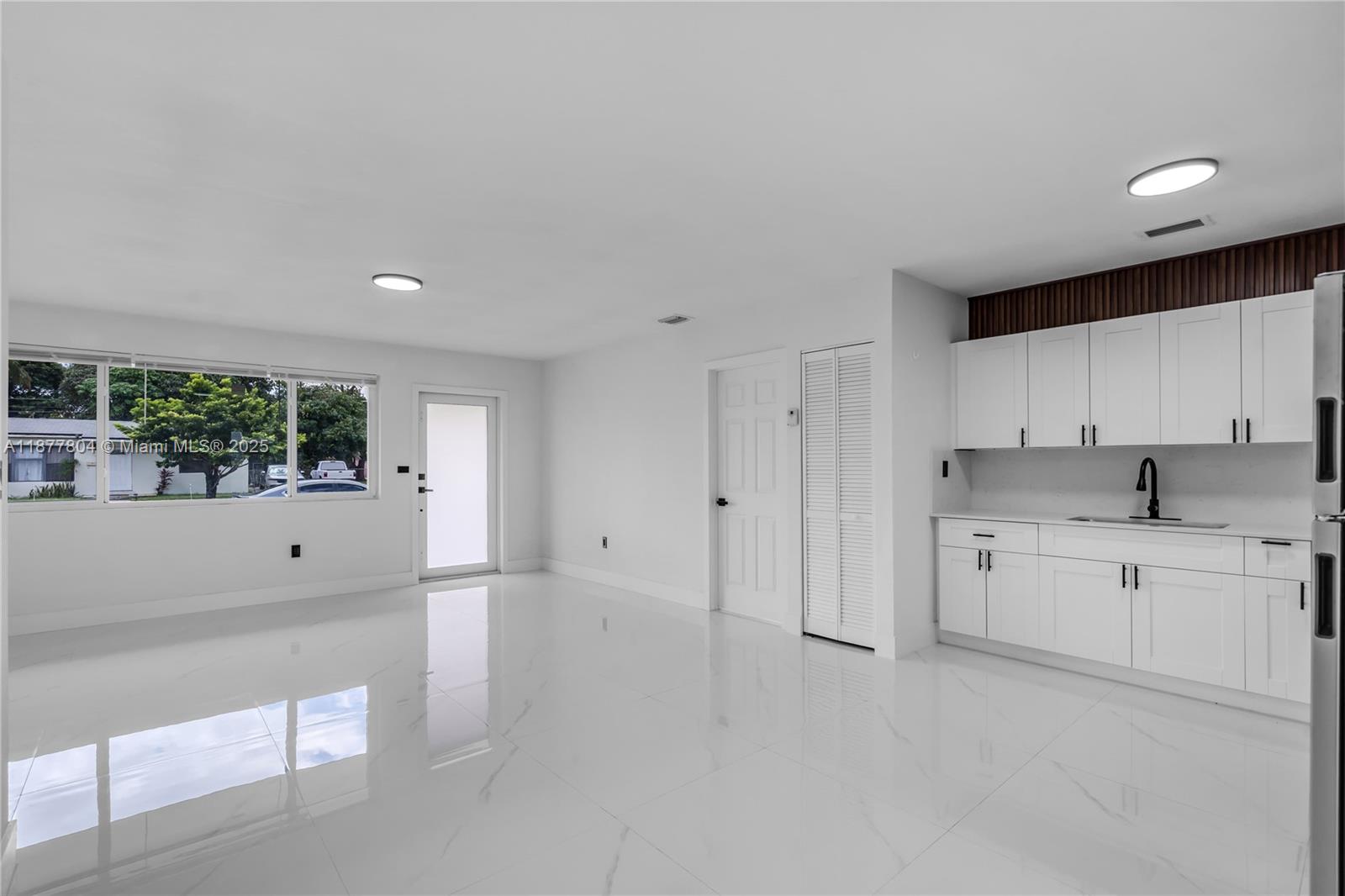 BERKELEY MANOR SEC 1 - Residential