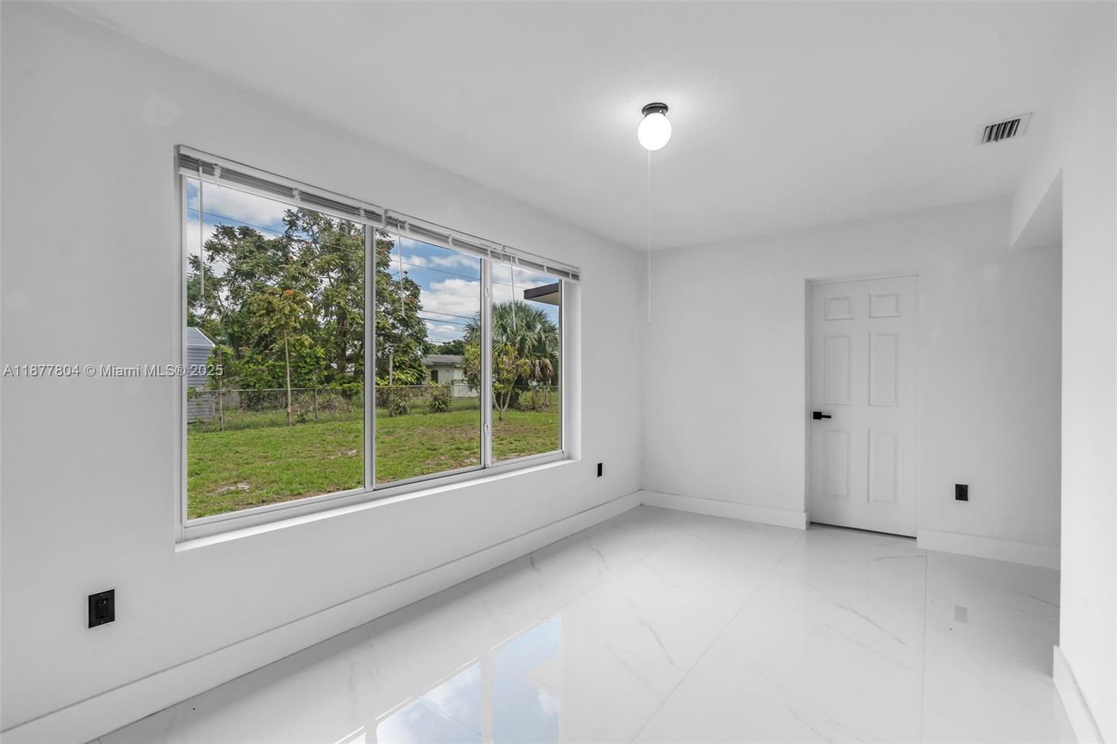 BERKELEY MANOR SEC 1 - Residential