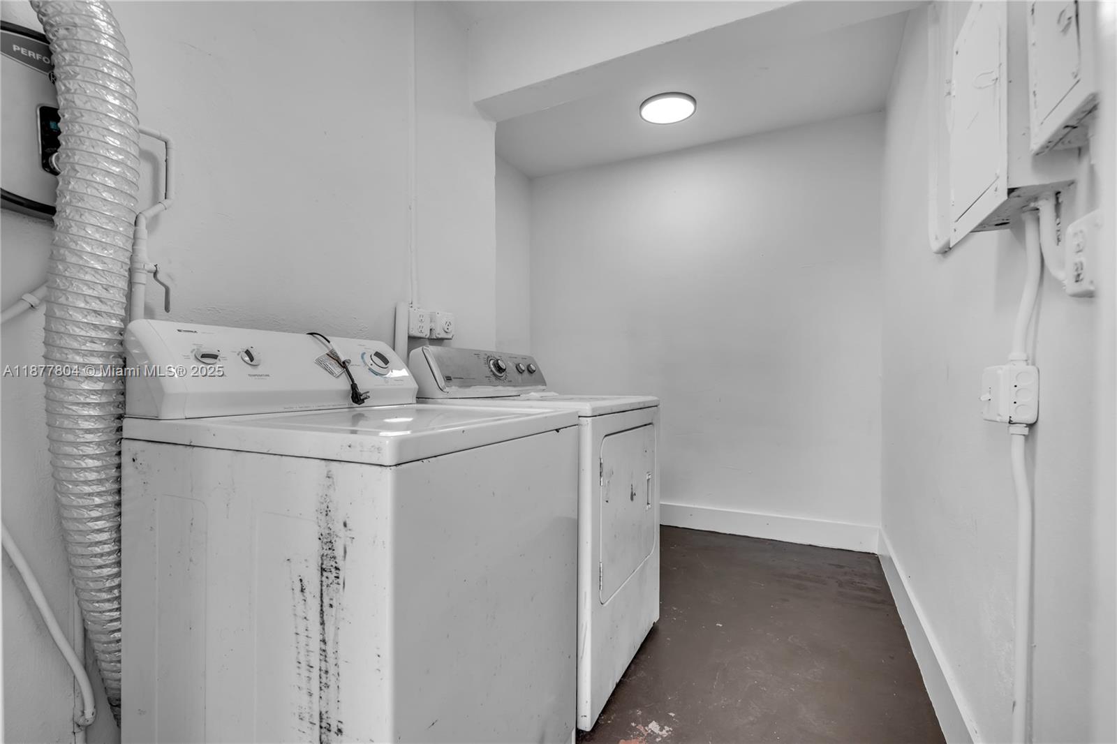 BERKELEY MANOR SEC 1 - Residential