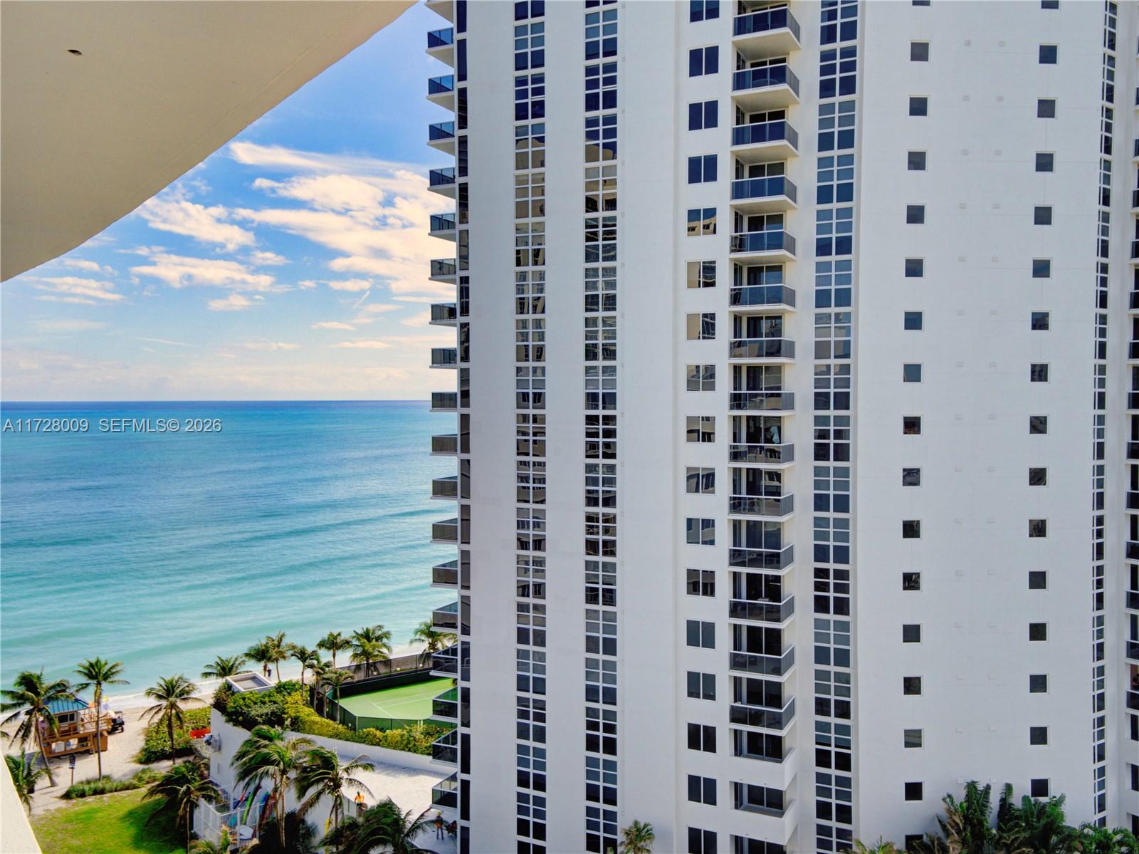 THE AVENTURA BEACH CLUB C - Residential