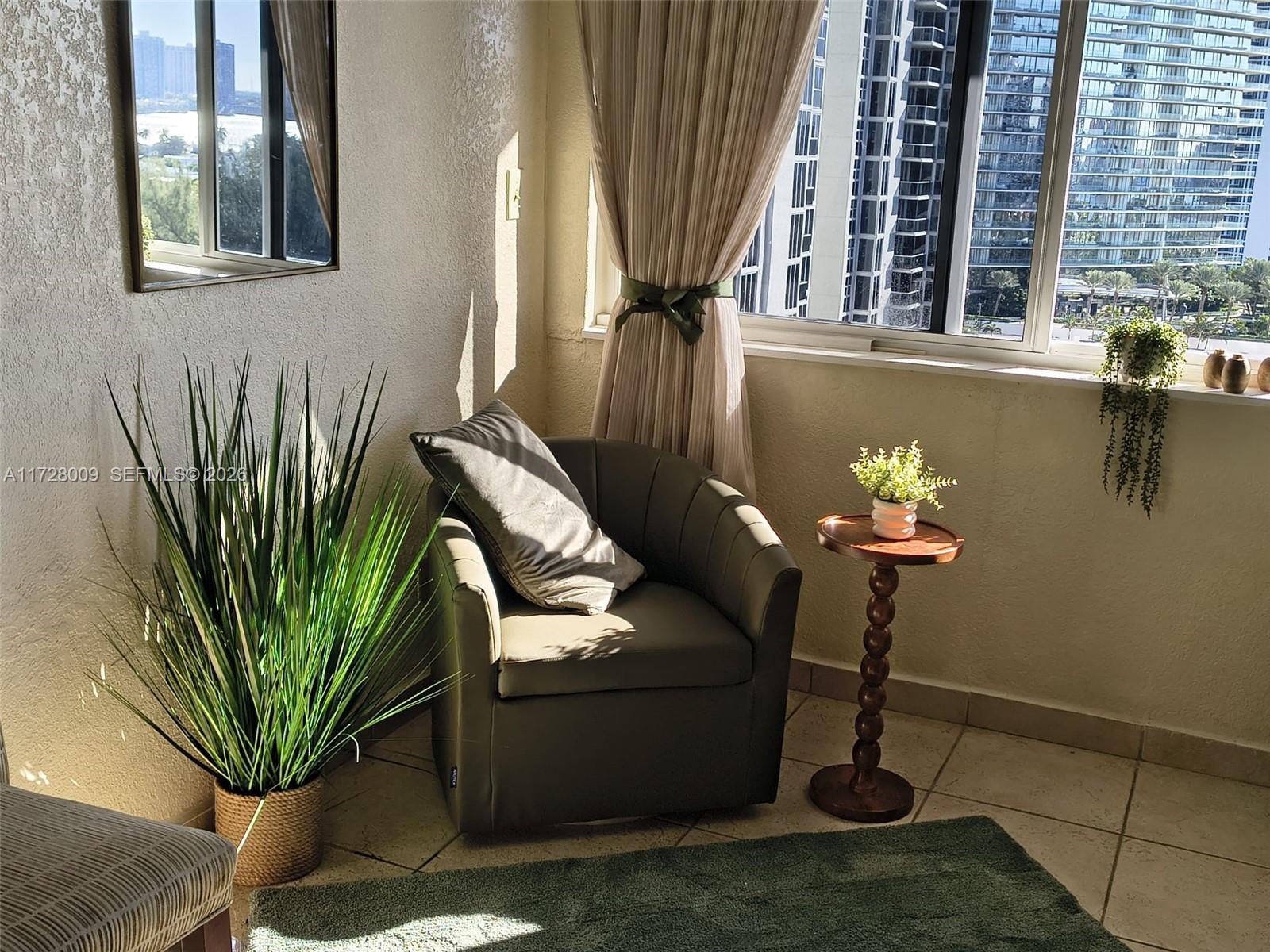 THE AVENTURA BEACH CLUB C - Residential