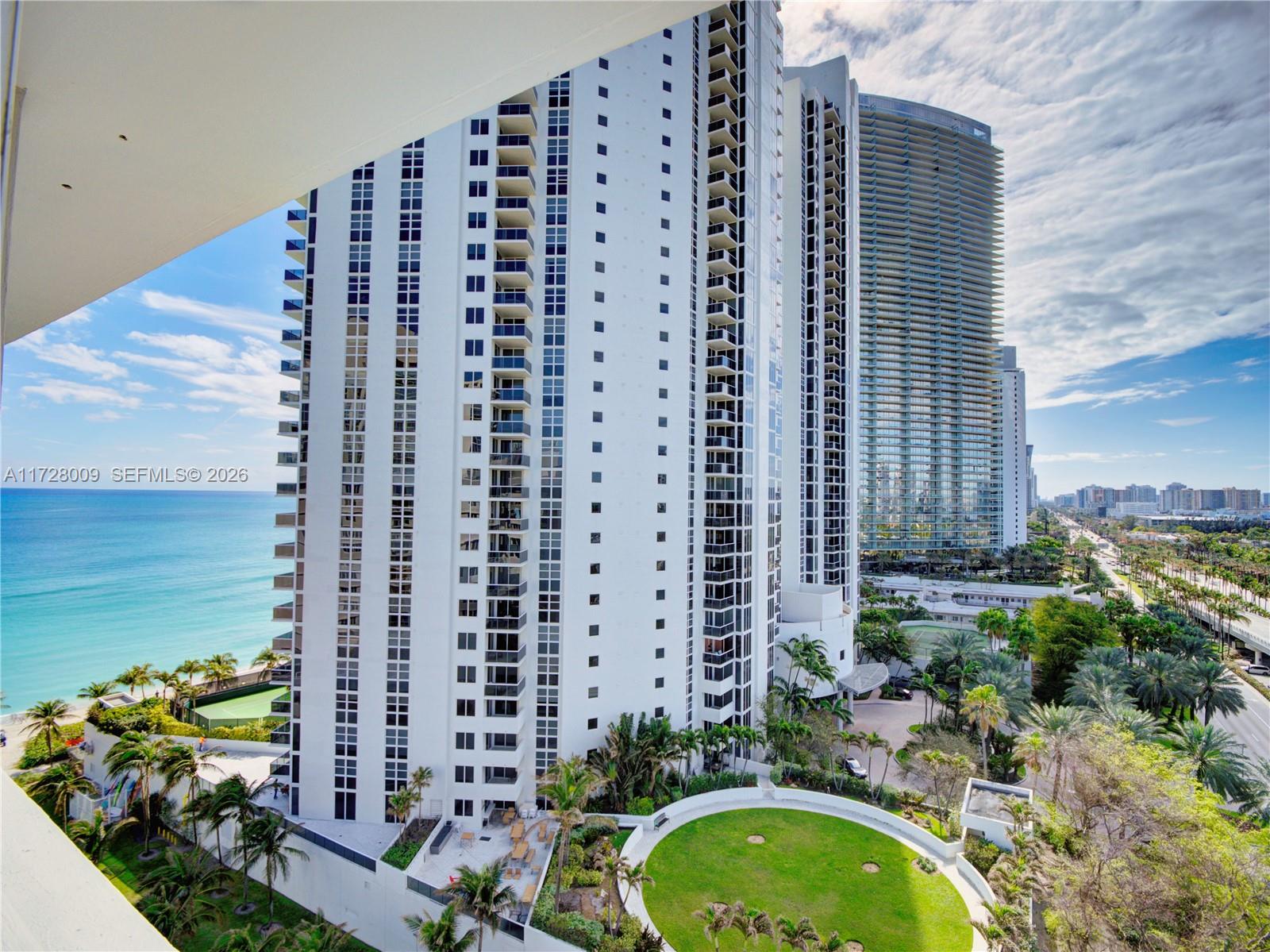 THE AVENTURA BEACH CLUB C - Residential