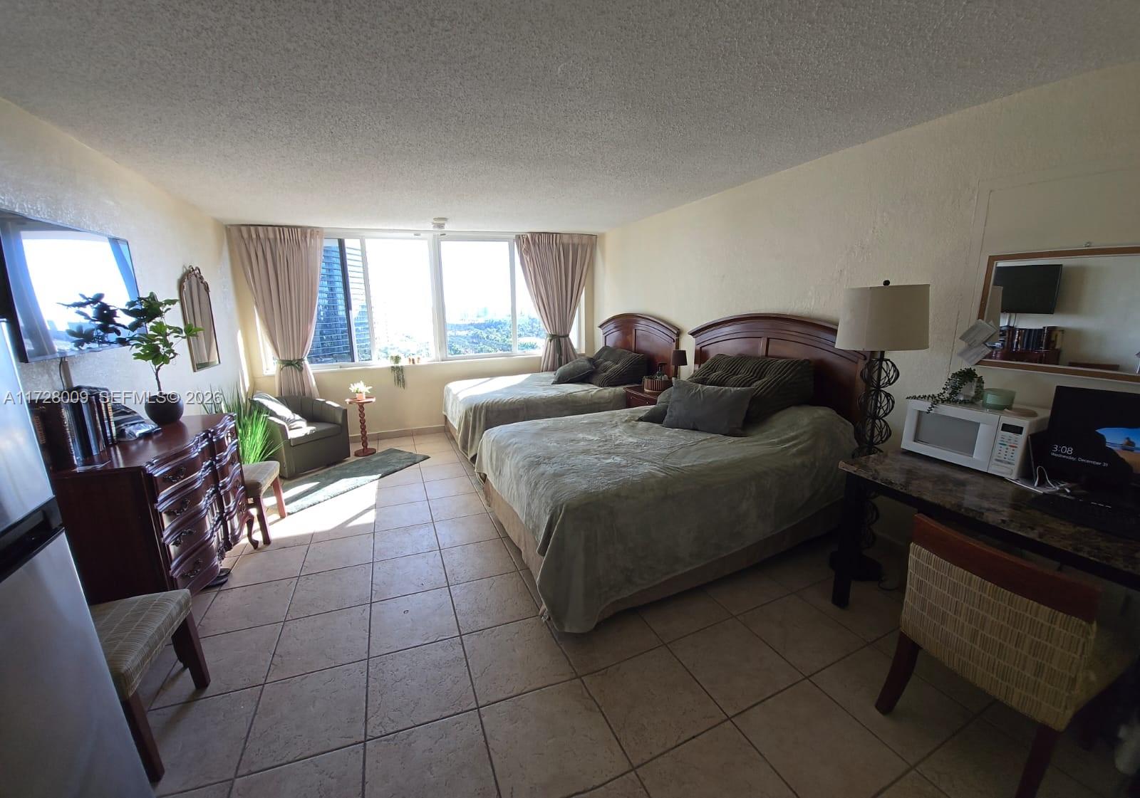 THE AVENTURA BEACH CLUB C - Residential