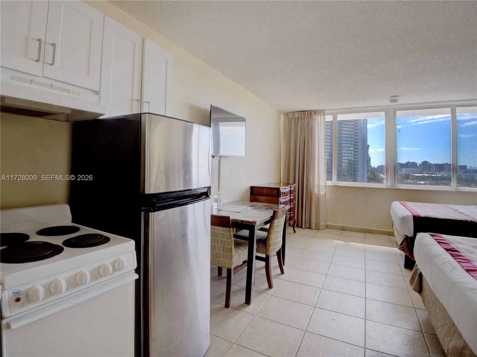 THE AVENTURA BEACH CLUB C - Residential