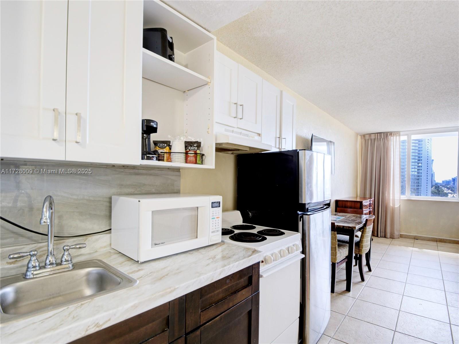 THE AVENTURA BEACH CLUB C - Residential