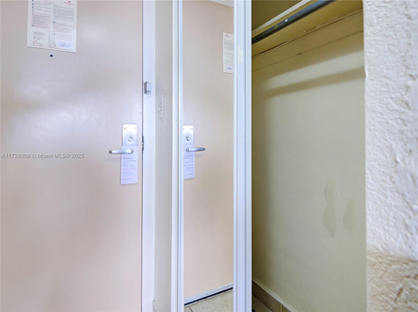 THE AVENTURA BEACH CLUB C - Residential