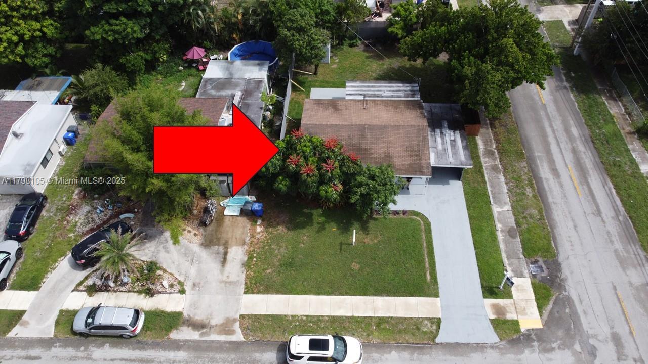 PALM LANE VILLA - Residential Lease