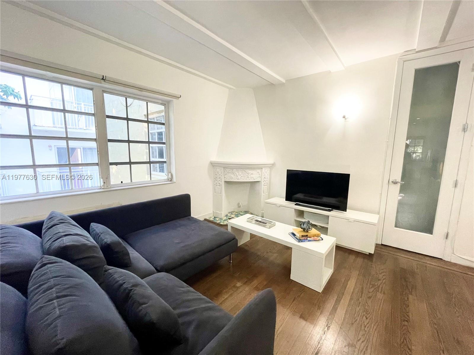 BEACHGARDENS CONDO - Residential